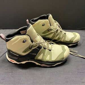 Salomon XUltra 04W High top Goretex hiking boots. Womens size 10.5 Alfalfa green